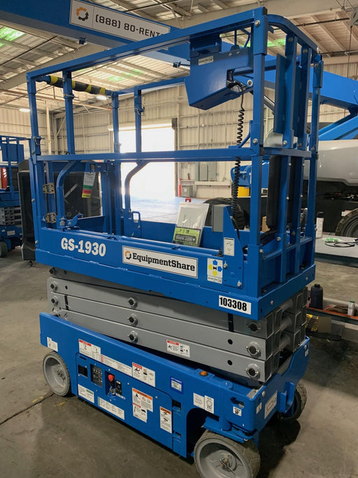 2020 Genie GS-1930 Solid Non Marking Tires, Beacon, Folding rails with half height swing gate, 800W Inverter