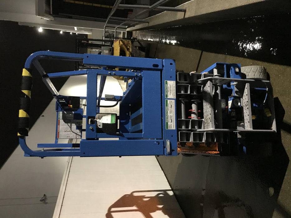 2019 Genie GS-1930 Half Height Swing Gate, 800W Inverter