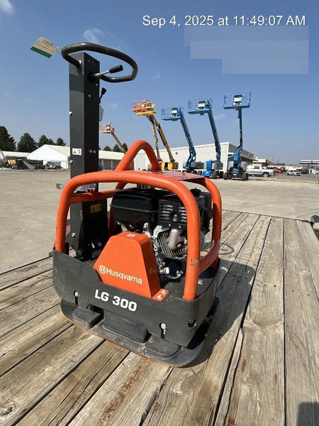 2025 HUSQVARNA LG300