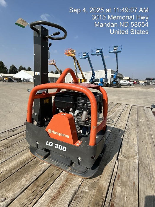 2025 HUSQVARNA LG300