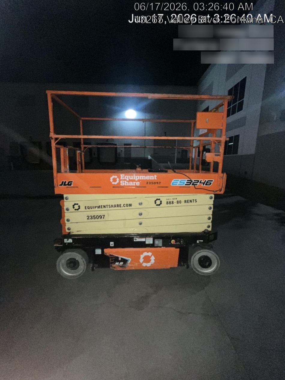 2022 JLG ES3246