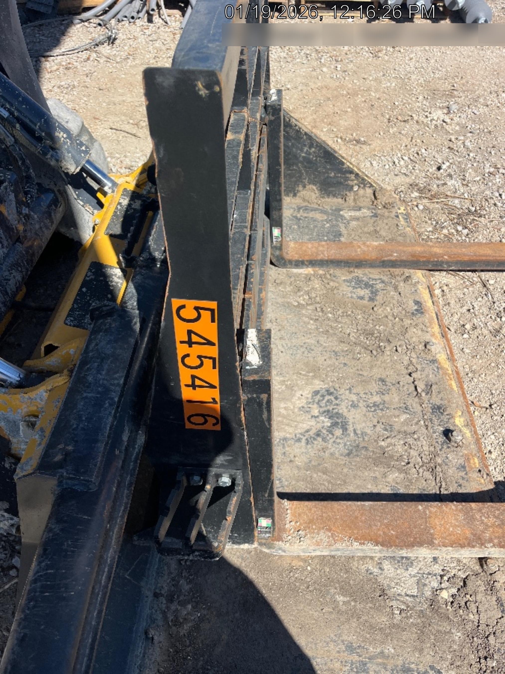 2025 ARROW MATERIAL HANDLING F5100CB - 72"
