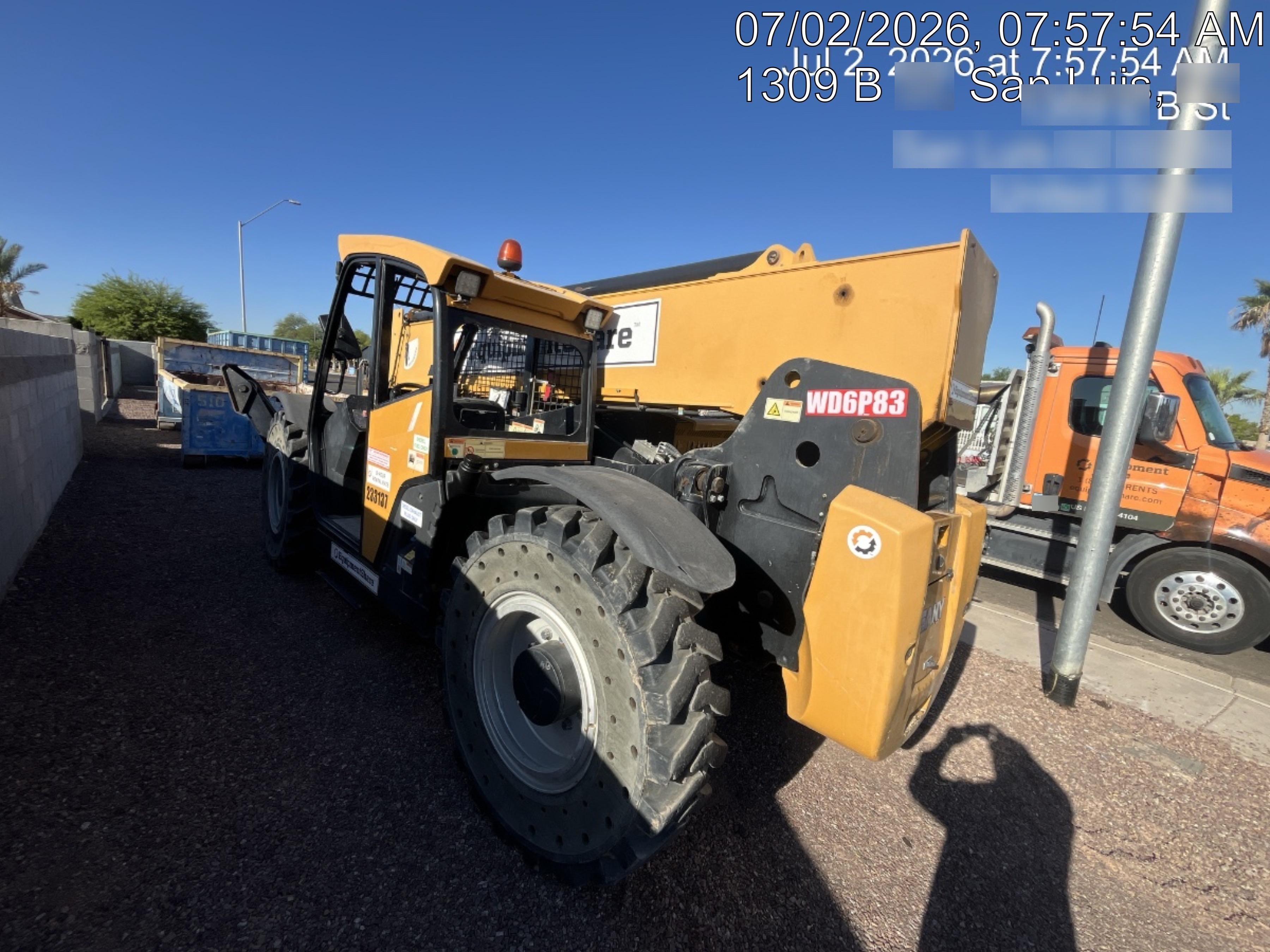 2022 SANY STH1056
