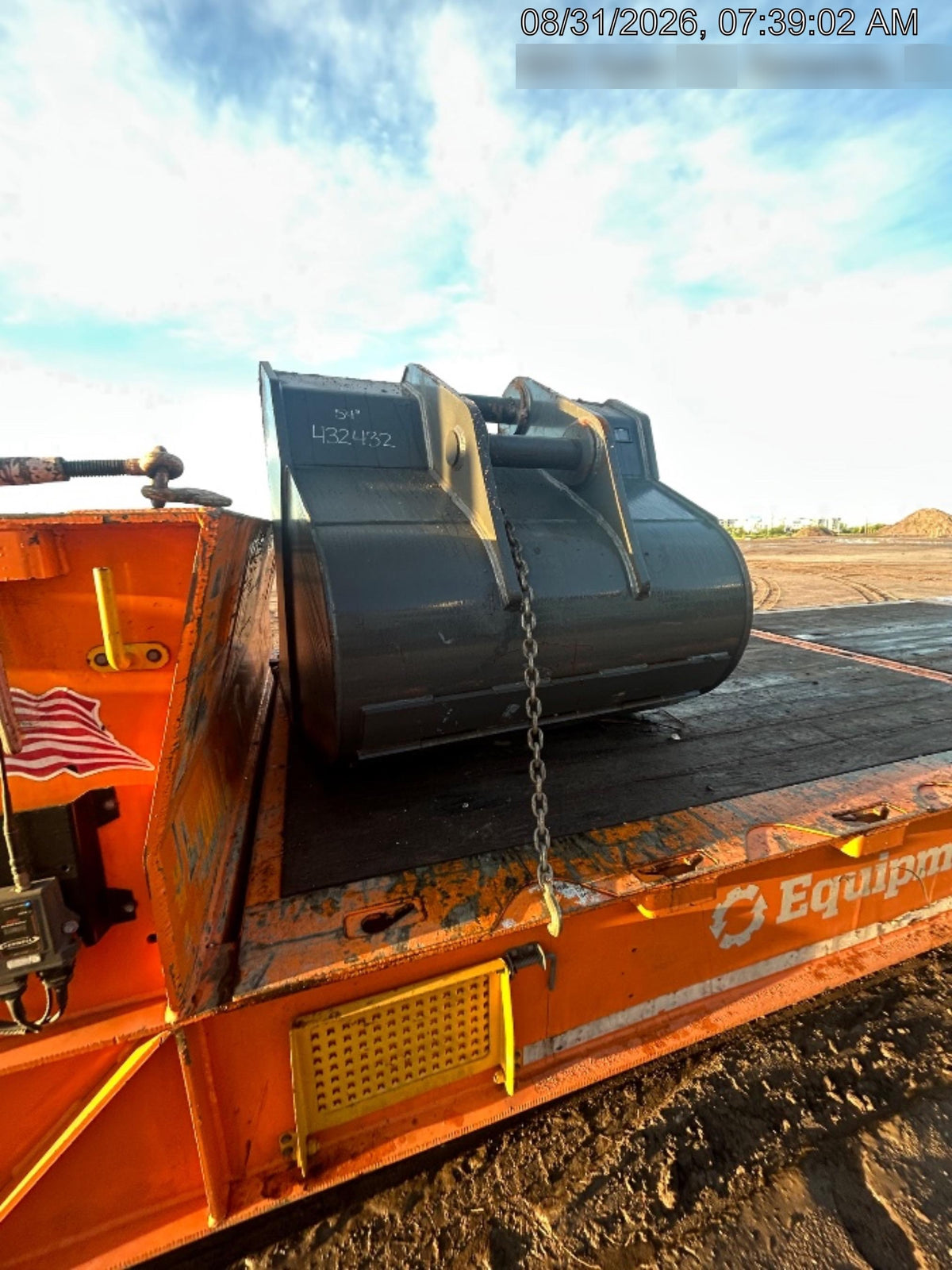2025 CASE 36" Bucket - Case