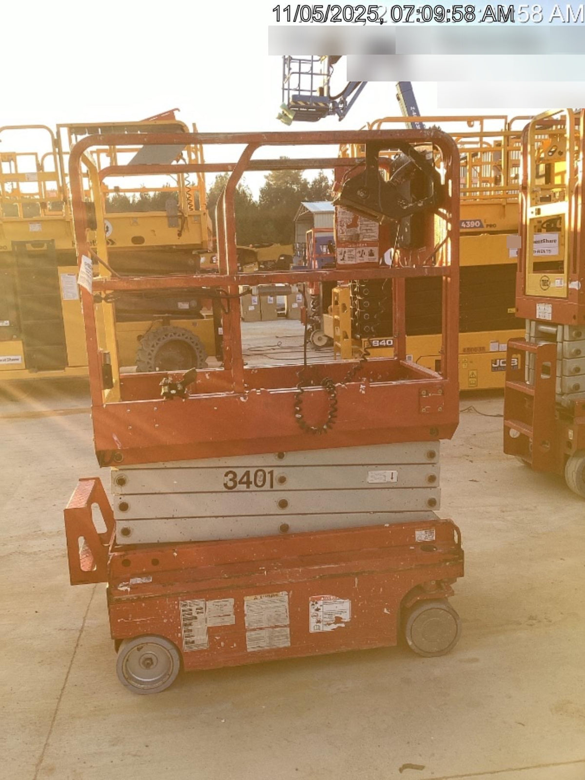 2017 MEC 1330SE MEC 1330SE Scissor Lift