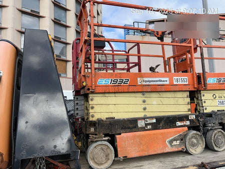 2022 JLG ES1932