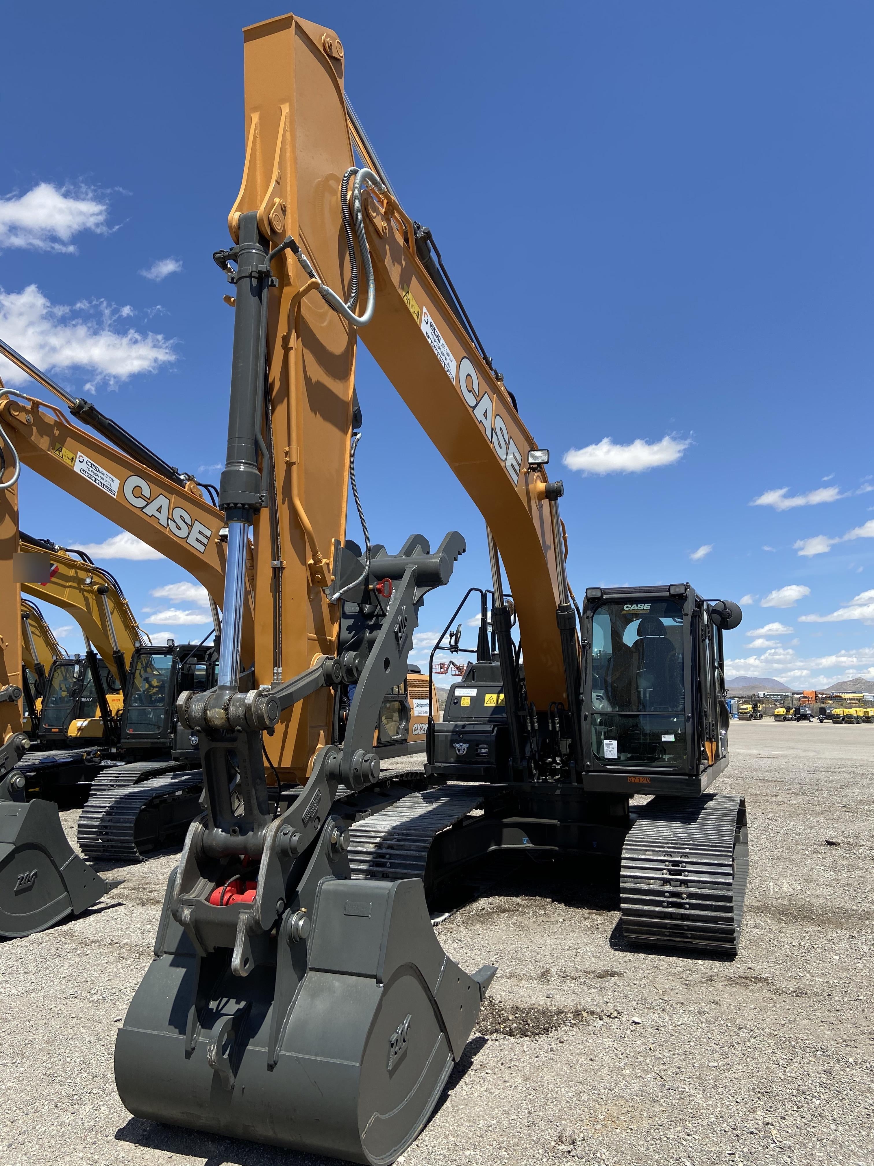 2020 CASE CX210D