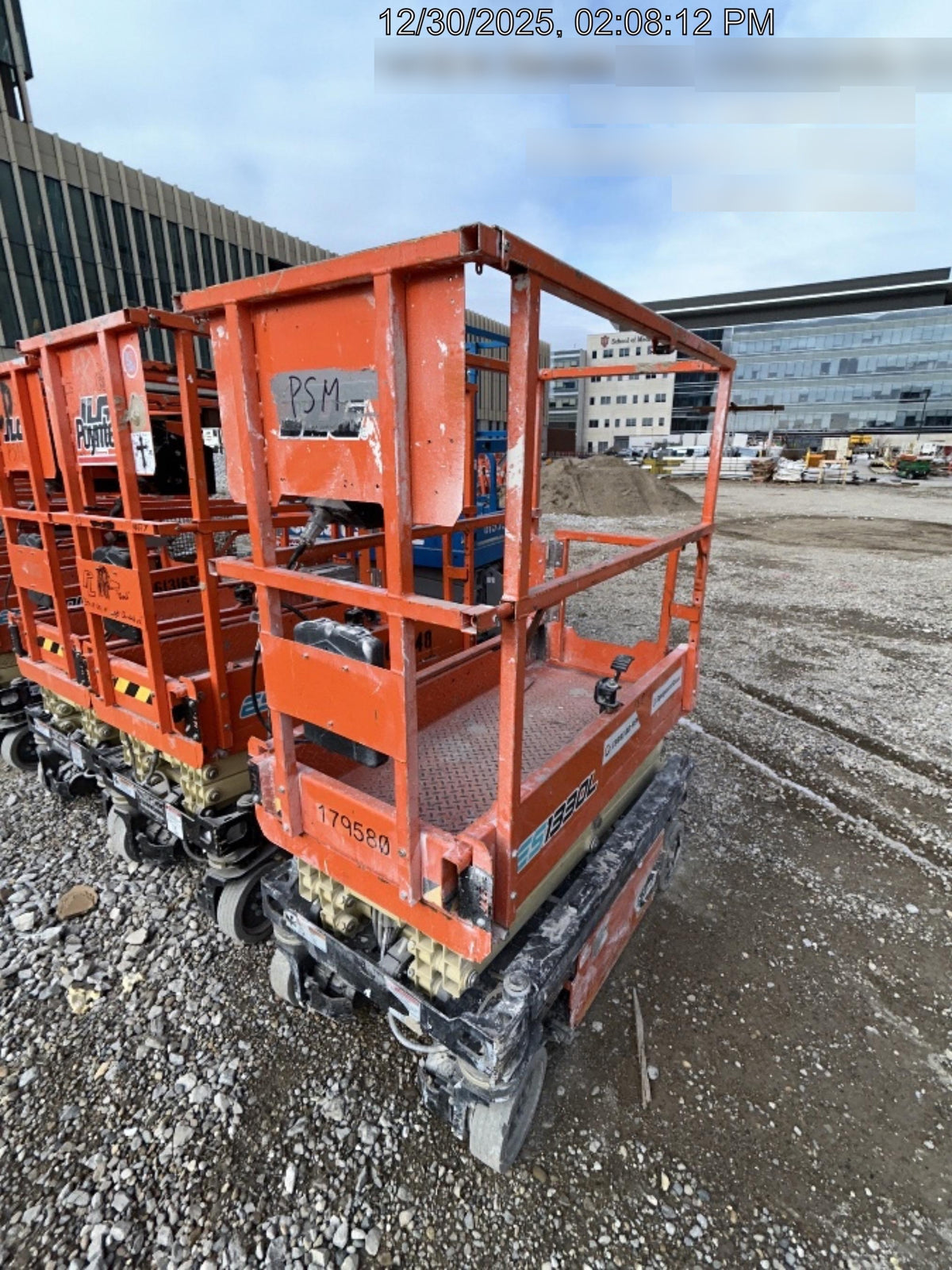 2021 JLG ES1330L