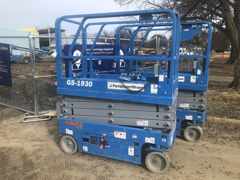 2019 Genie GS-1930 Fixed Rails with Chain Entry