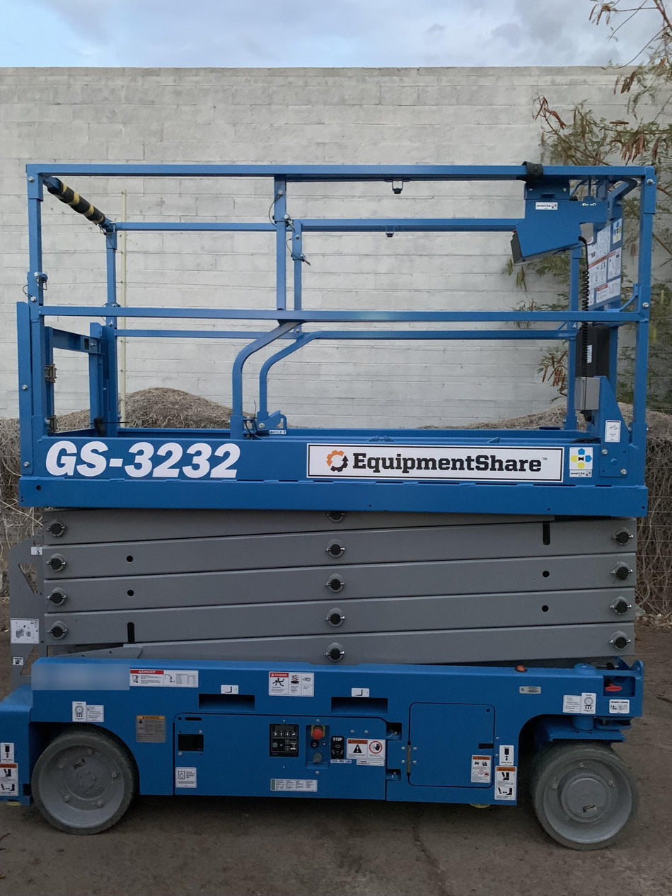 2022 GENIE GS-3232