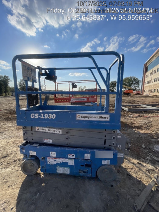 2019 Genie GS-1930 Fixed rails with chain Entry