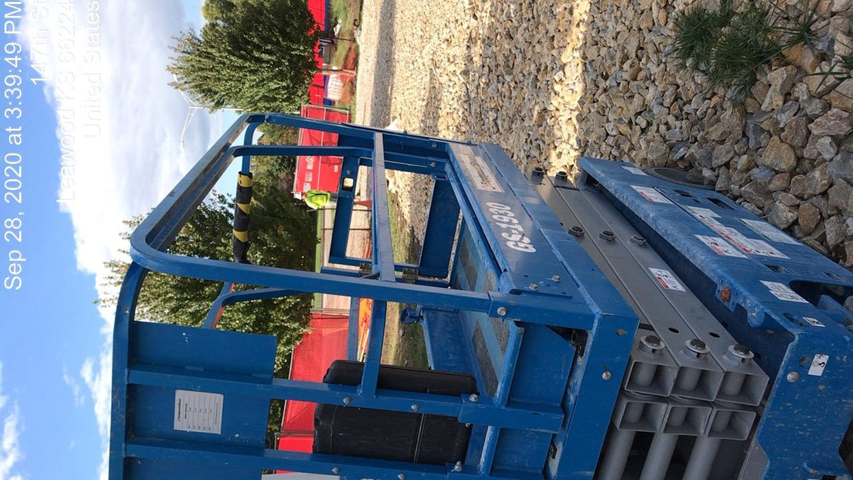 2020 Genie GS-1930 Solid Non Marking Tires, Beacon, Folding rails with half height swing gate