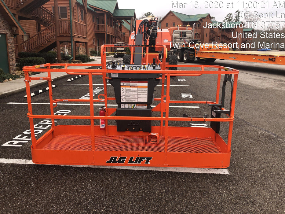 2019 JLG 860SJ