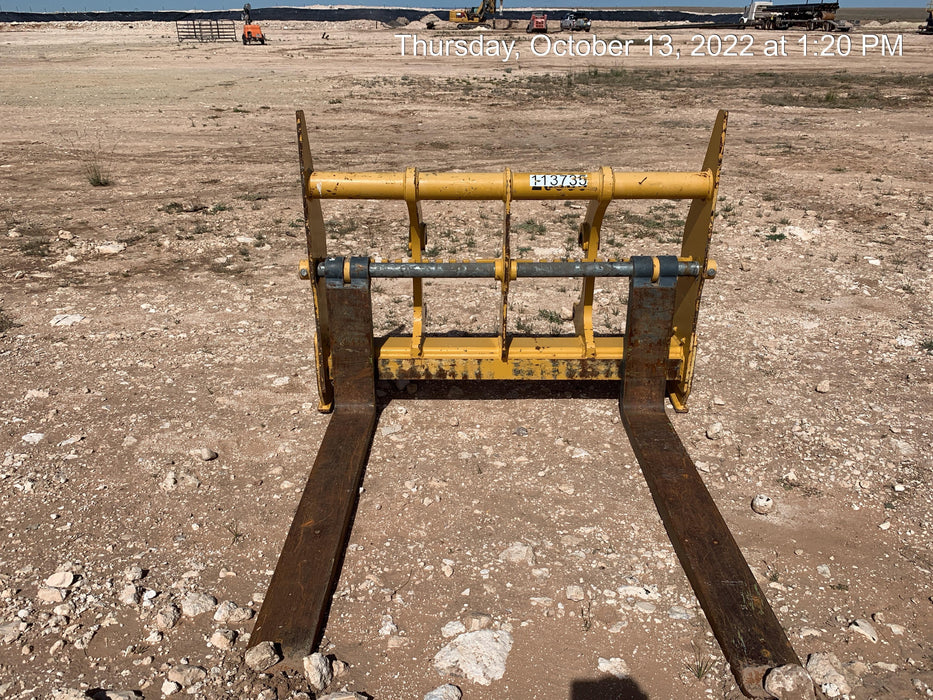 2020 JOHN DEERE 96" Loader Fork Carriage - John Deere