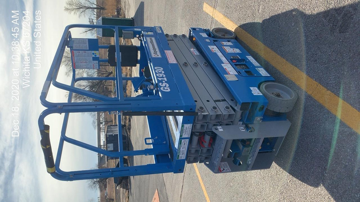 2020 Genie GS-1930 Fixed rails with chain entry gate - Pre A92.20