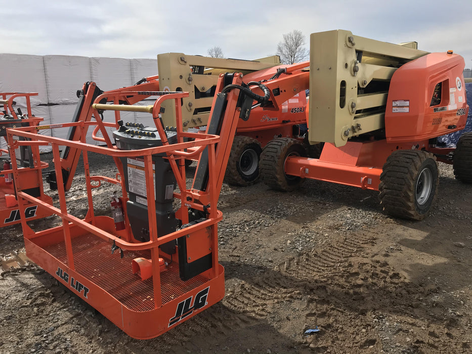 2019 JLG 450AJ