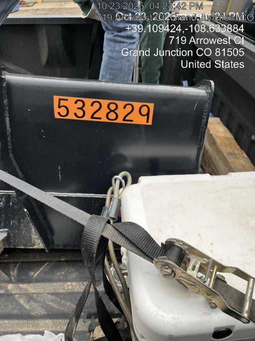 2025 JOHN DEERE 84" Bucket - John Deere