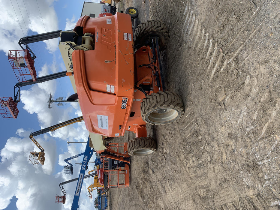 2019 JLG 660SJ