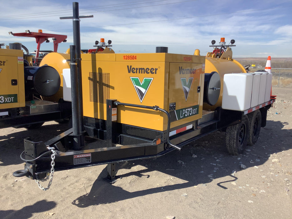 2020 Vac-Tron LP573XDT Tier 4 Kohler Diesel Engine, 500 Gallon Debris Tank w/ Hydraulic Tilt, two (2) 100 Gallon Water Tanks, Low Profile Torsion Axles (12,000 GVWR), Manual Jack Trailer
