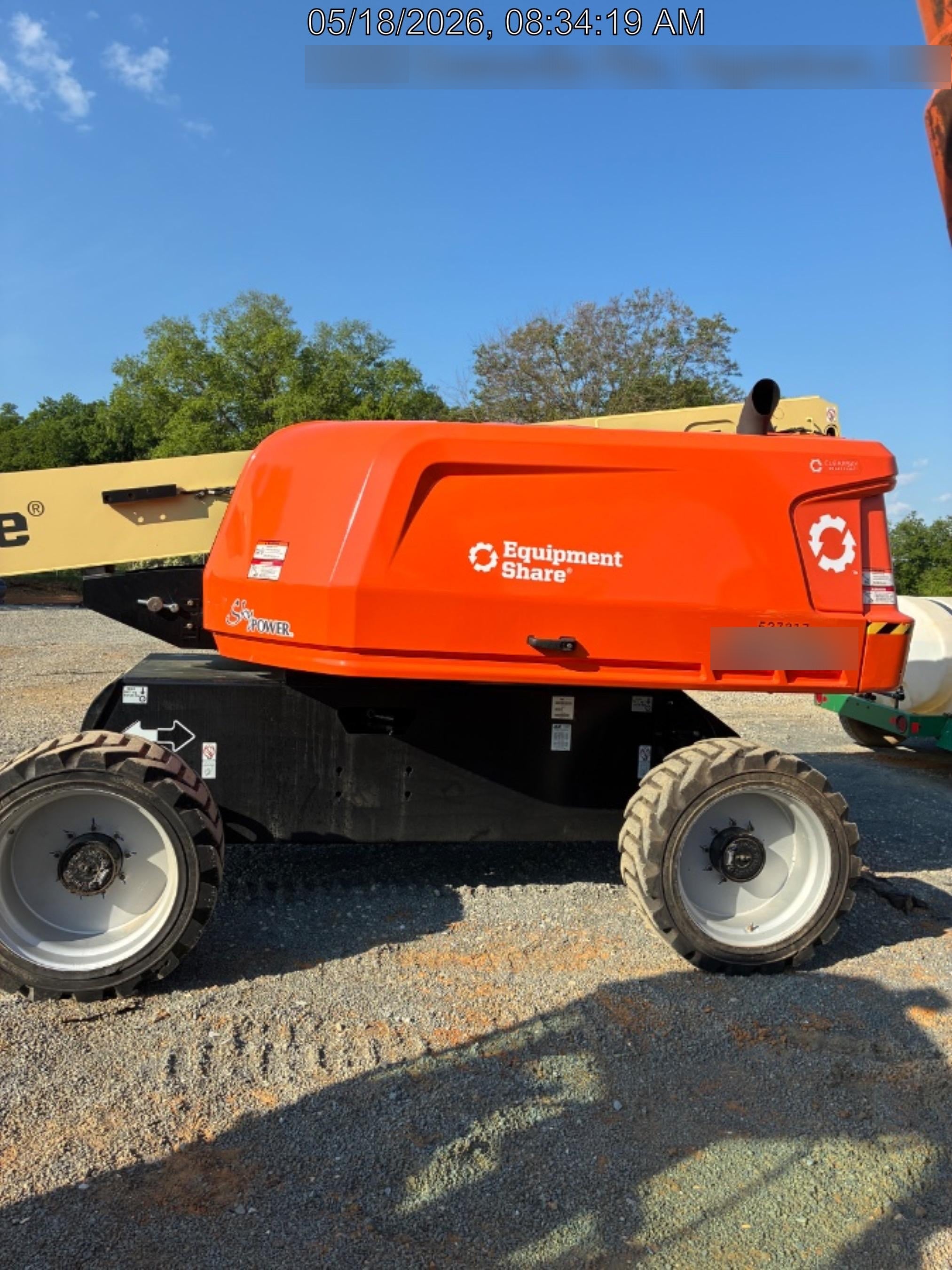 2025 JLG 660SJ