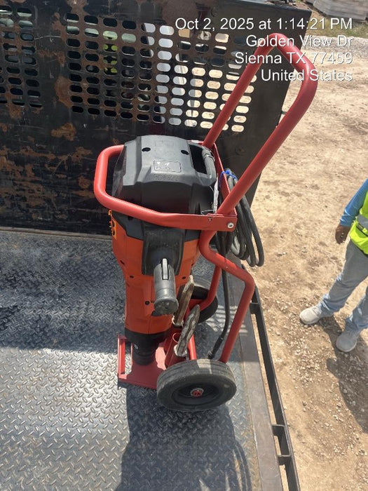 2023 HILTI TE 3000-AVR