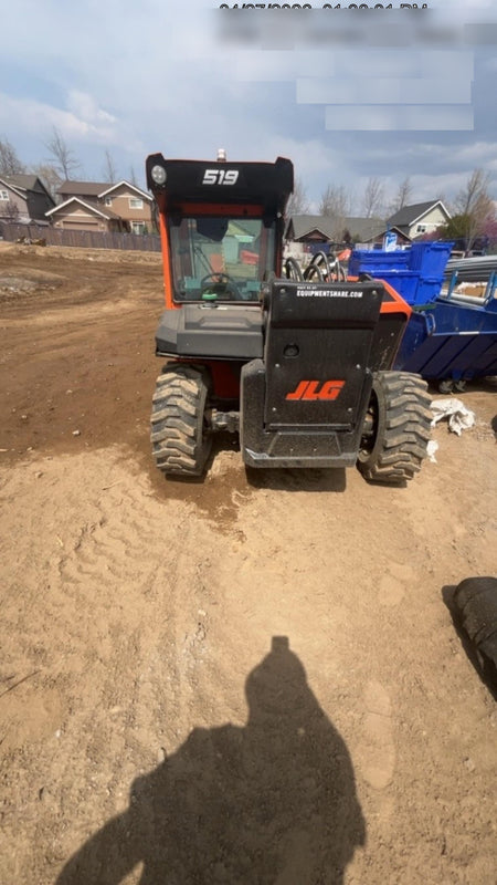 2025 JLG 519