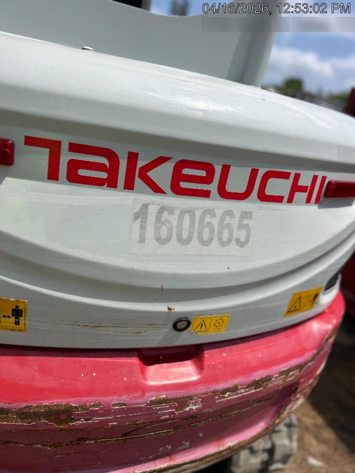 2021 TAKEUCHI TB235-2R