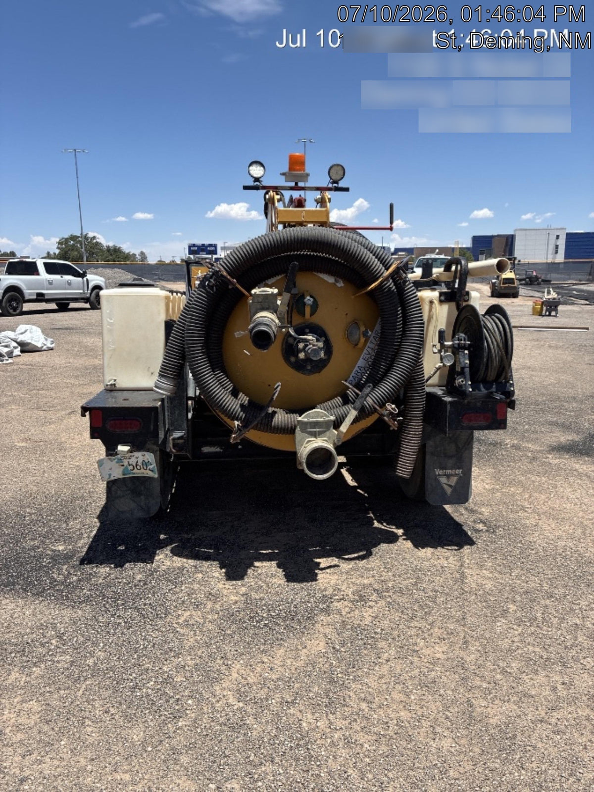 2022 VAC-TRON LP573XDT