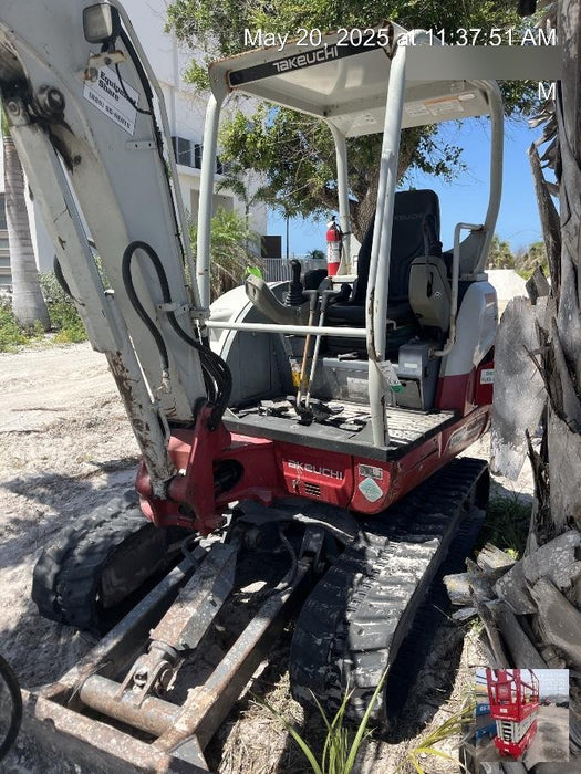 2020 TAKEUCHI TB235-2R