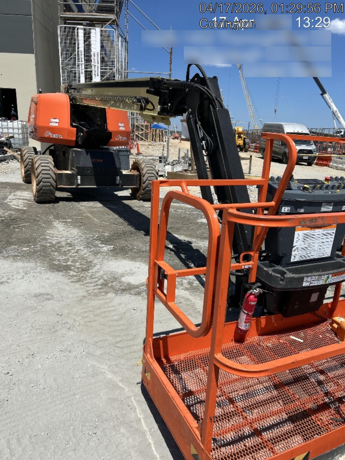 2025 JLG 660SJ