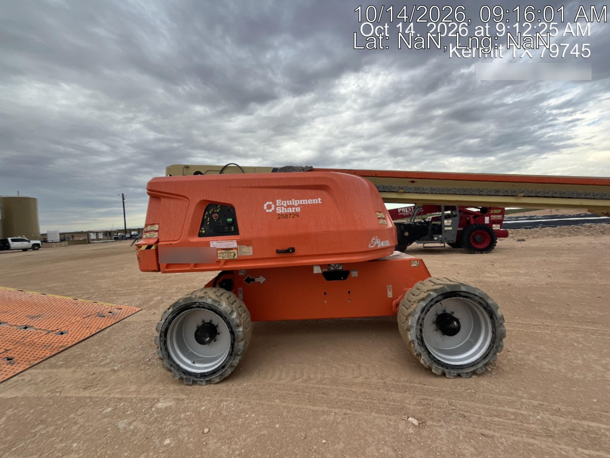 2022 JLG 660SJ