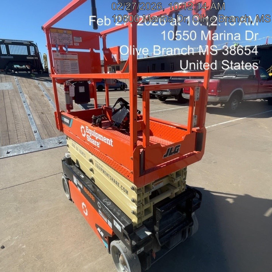 2025 JLG ES1932
