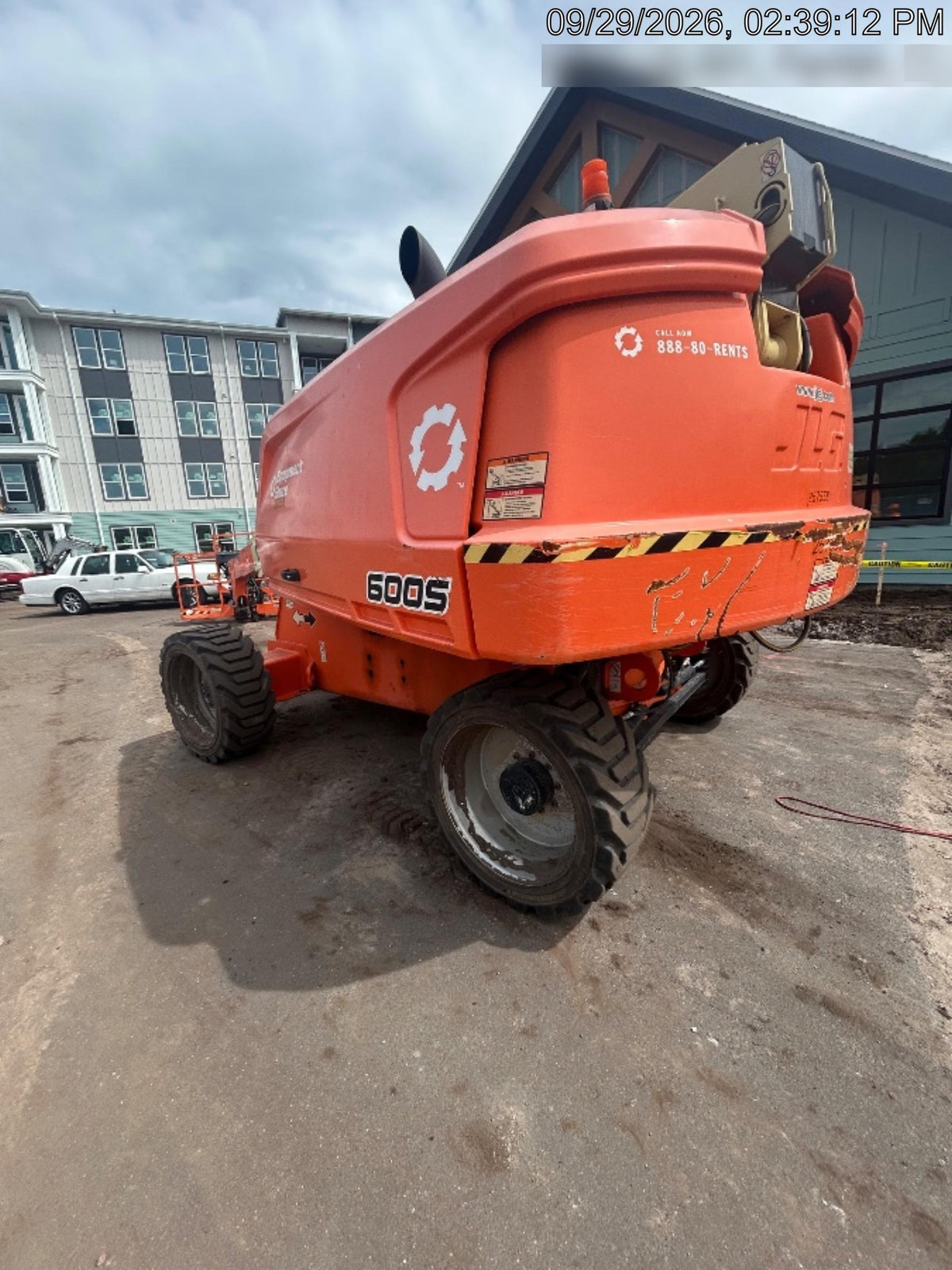 2022 JLG 600S