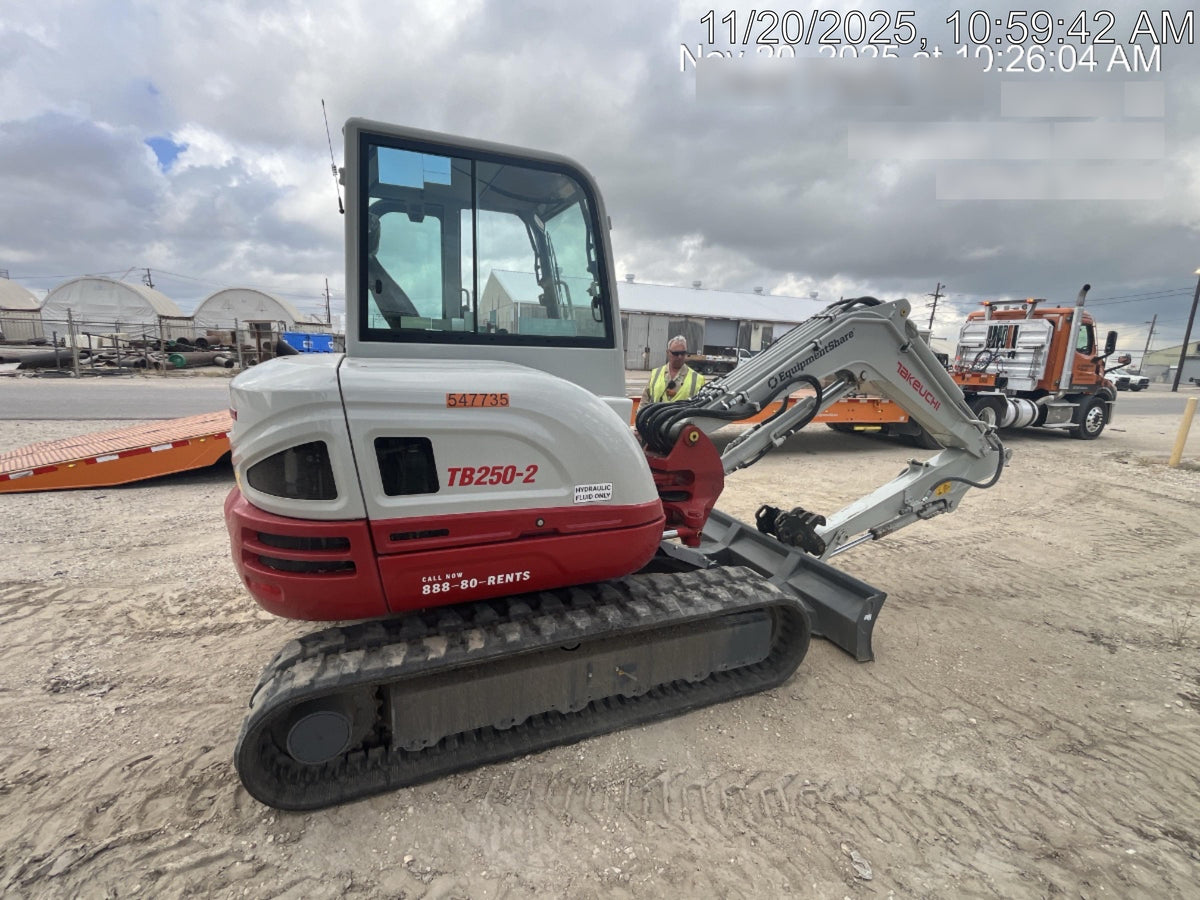 2025 TAKEUCHI TB250-2CR