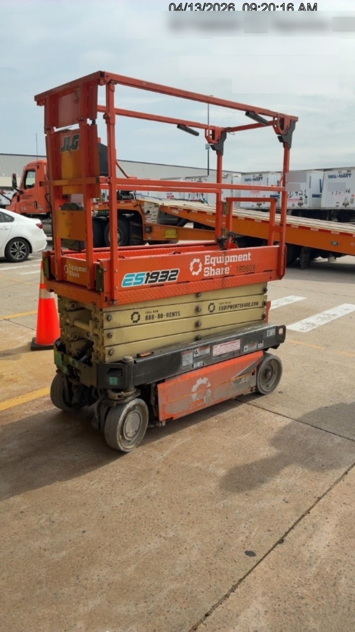 2022 JLG ES1932