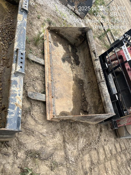 2025 ARROW MATERIAL HANDLING 48" Pallet Forks - Arrow