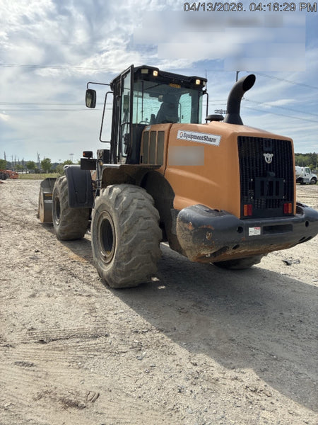 2022 CASE 821G