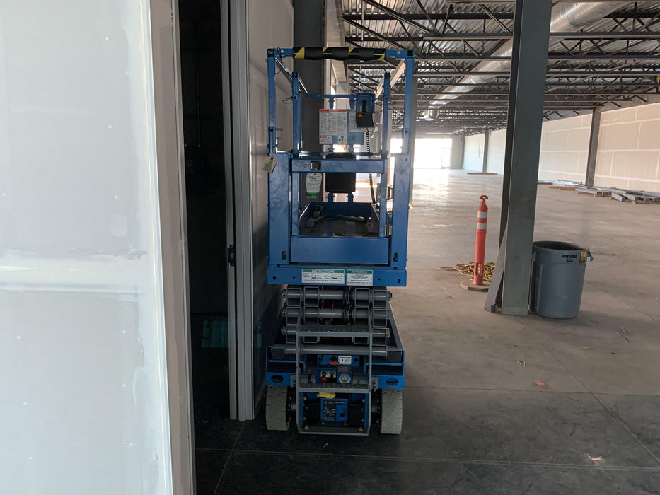 2020 Genie GS-1930 Solid Non Marking Tires, Beacon, Folding rails with half height swing gate, 800W Inverter