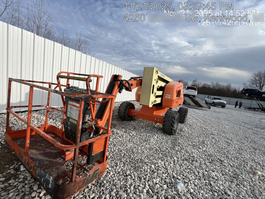 2019 JLG 450AJ