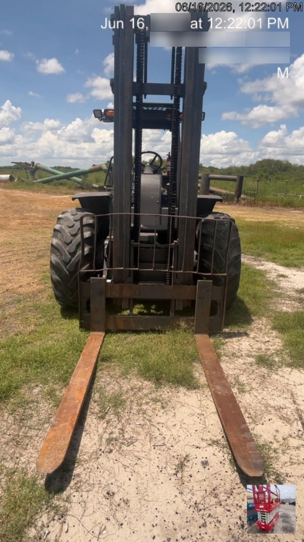 2023 CASE 588H