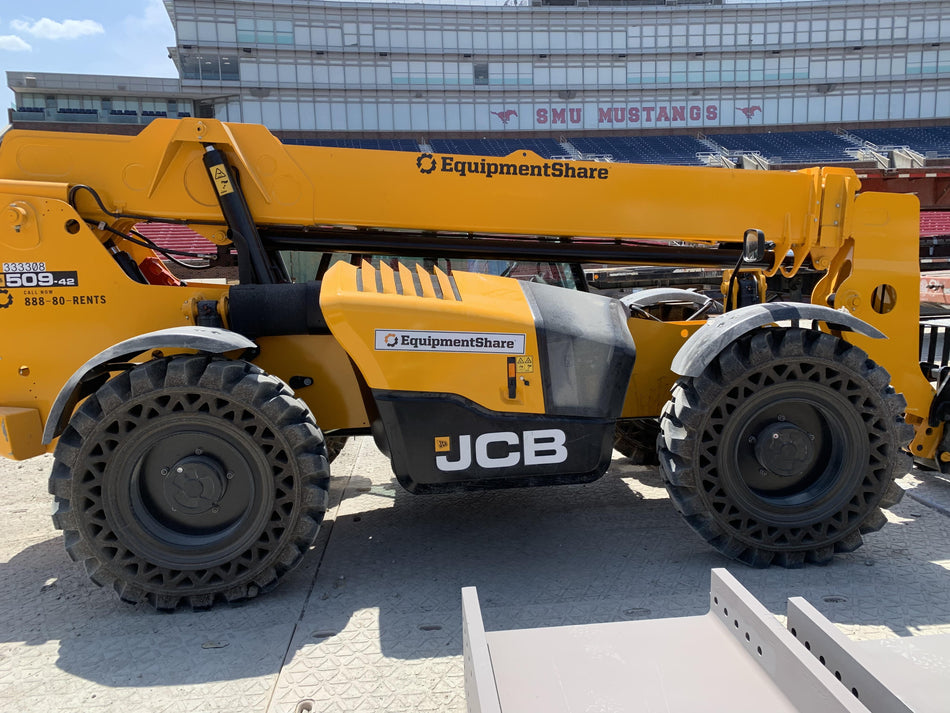 2023 JCB 509-42