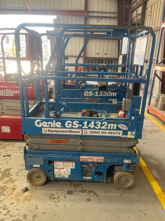 2023 GENIE GS-1432