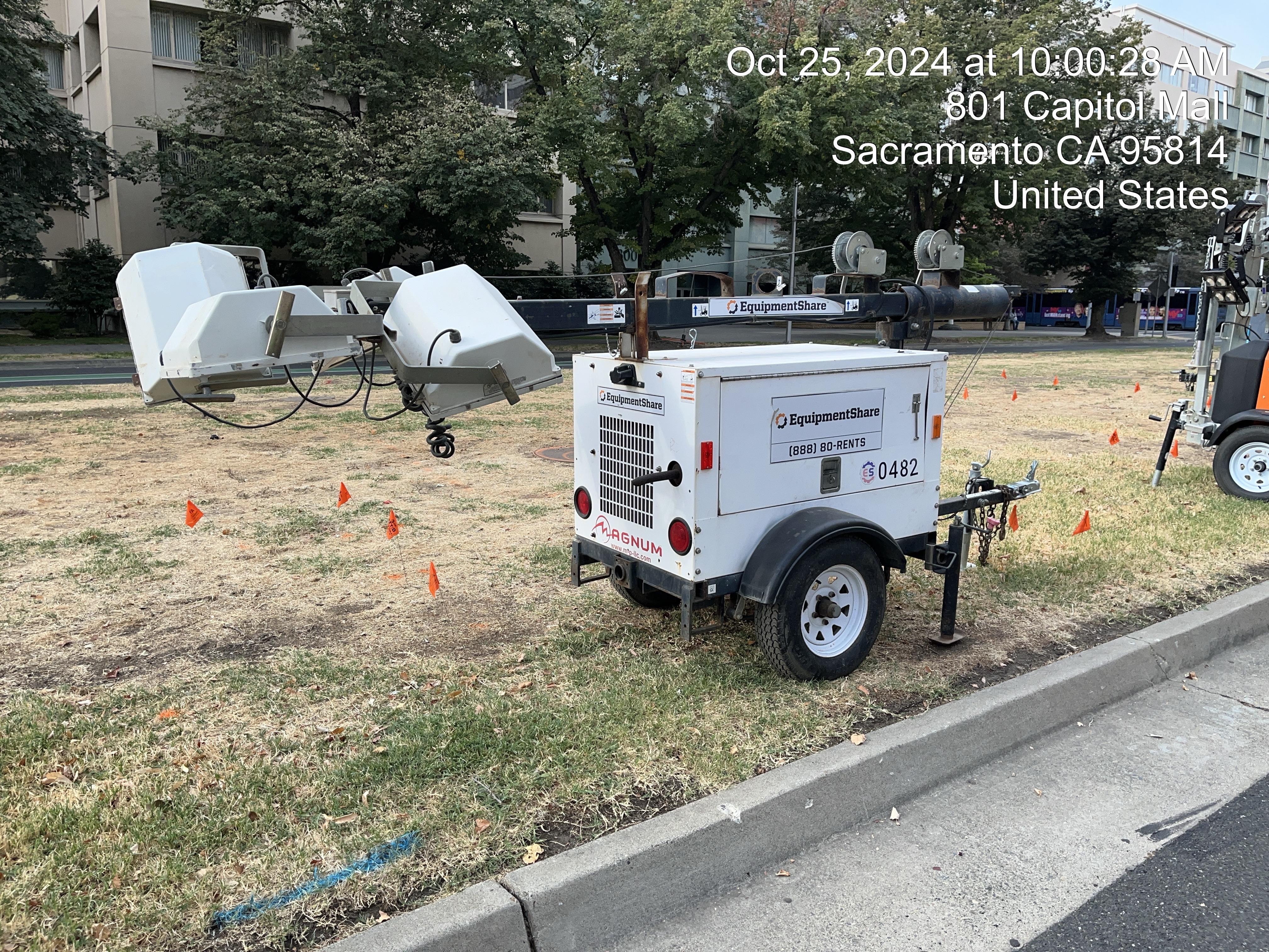 2013 Magnum MLT3060M Magnum Towable Light Tower, 6kW Generator