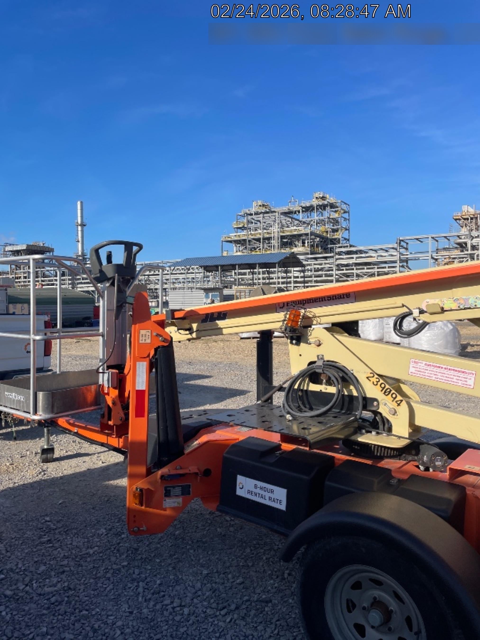 2022 JLG T350