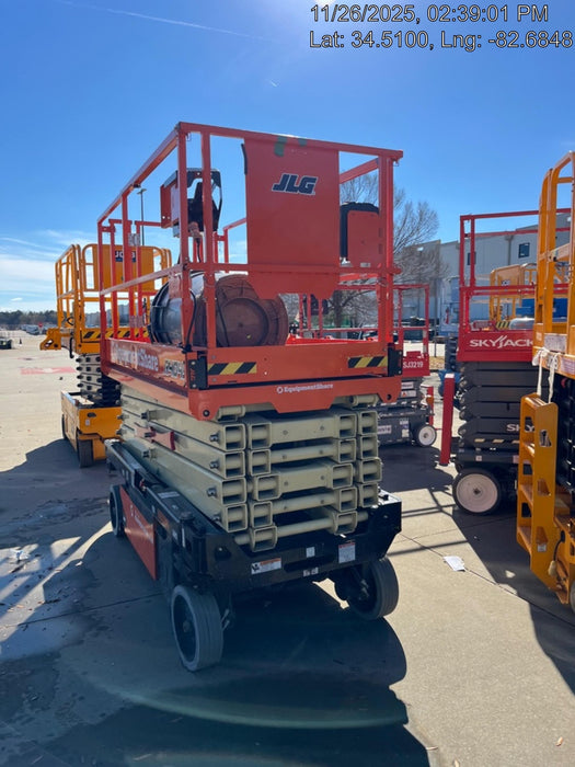 2022 JLG R4045