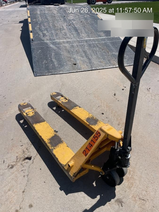 2022 CROWN 5,500lb Manual Pallet Jack - Crown