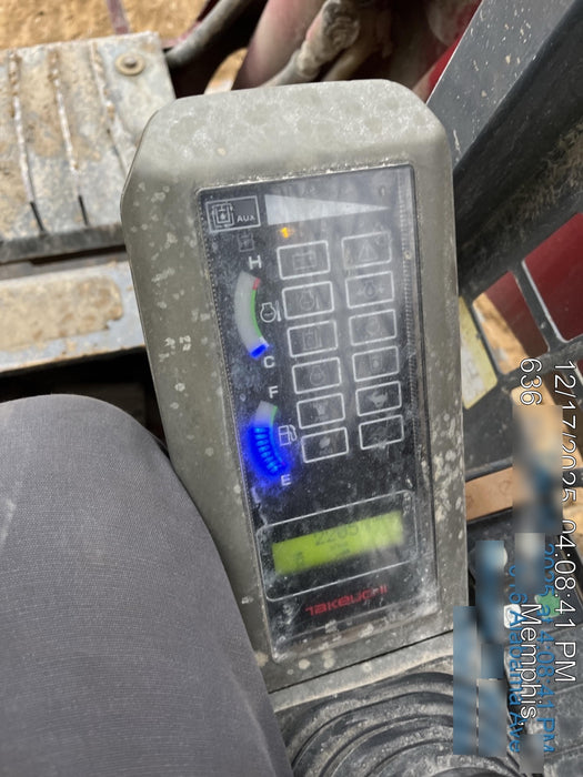 2019 Takeuchi TL8 Canopy, 15" Wide Rubber Tracks, Back-up Alarm, Front & Rear Working Lights, Auxiliary Hydraulics, Two-Speed Travel, Electronic Monitoring System 76" HD Smooth Dirt Bucket with Bolt-On Edge, 20.3 cubic feet Capacity