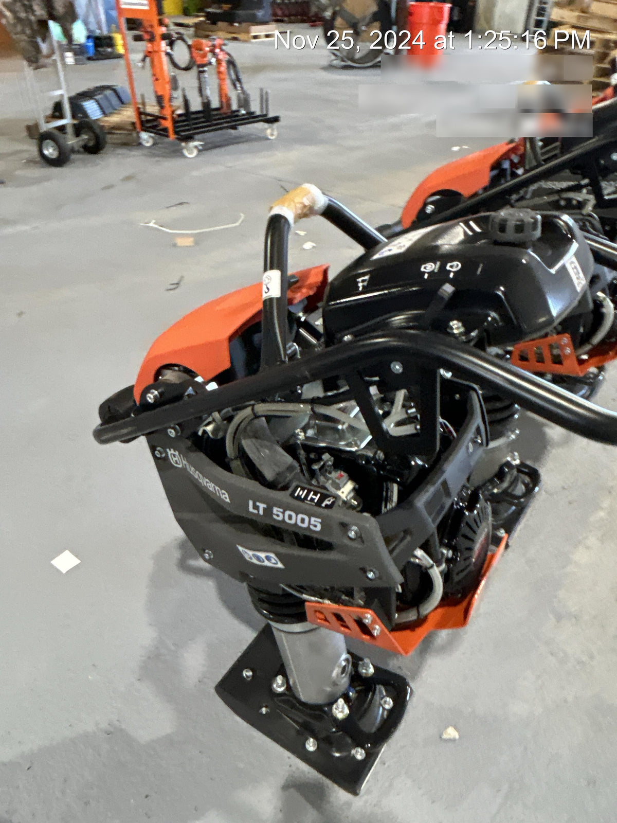 2024 HUSQVARNA LT5005