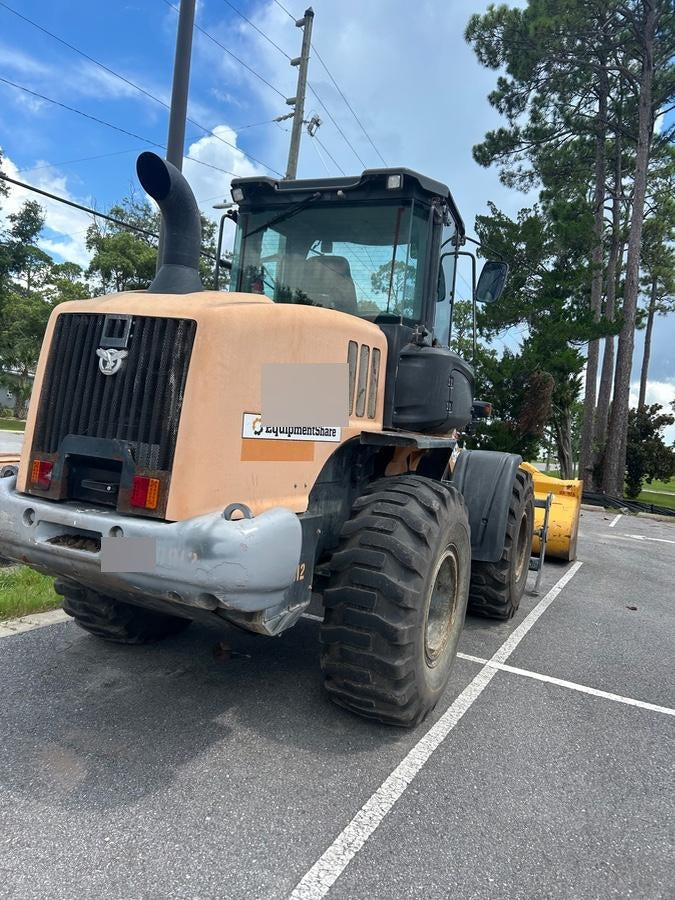 2018 Case 521G CLOSED CAB, JRB 416 STYLE HYD COUPLER
