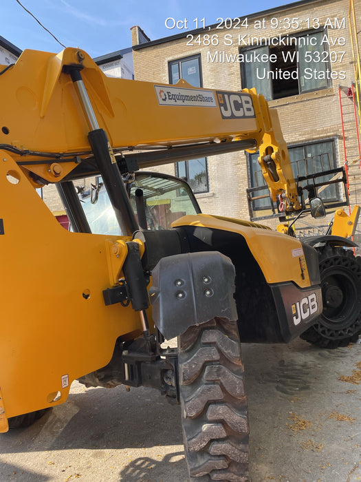 2020 JCB 510-56 Cab/Heat/Air, 74 HP, Solid Tires, STD Worklight, Beacon, Aux Hydraulics, Lifting Eye, Back up Alarm w/66" Carriage/60" Forks